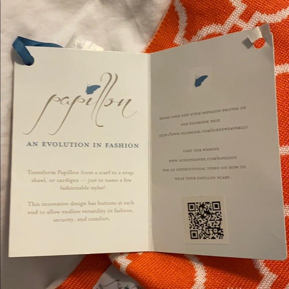 Papillon scarf - Picture 2 of 2